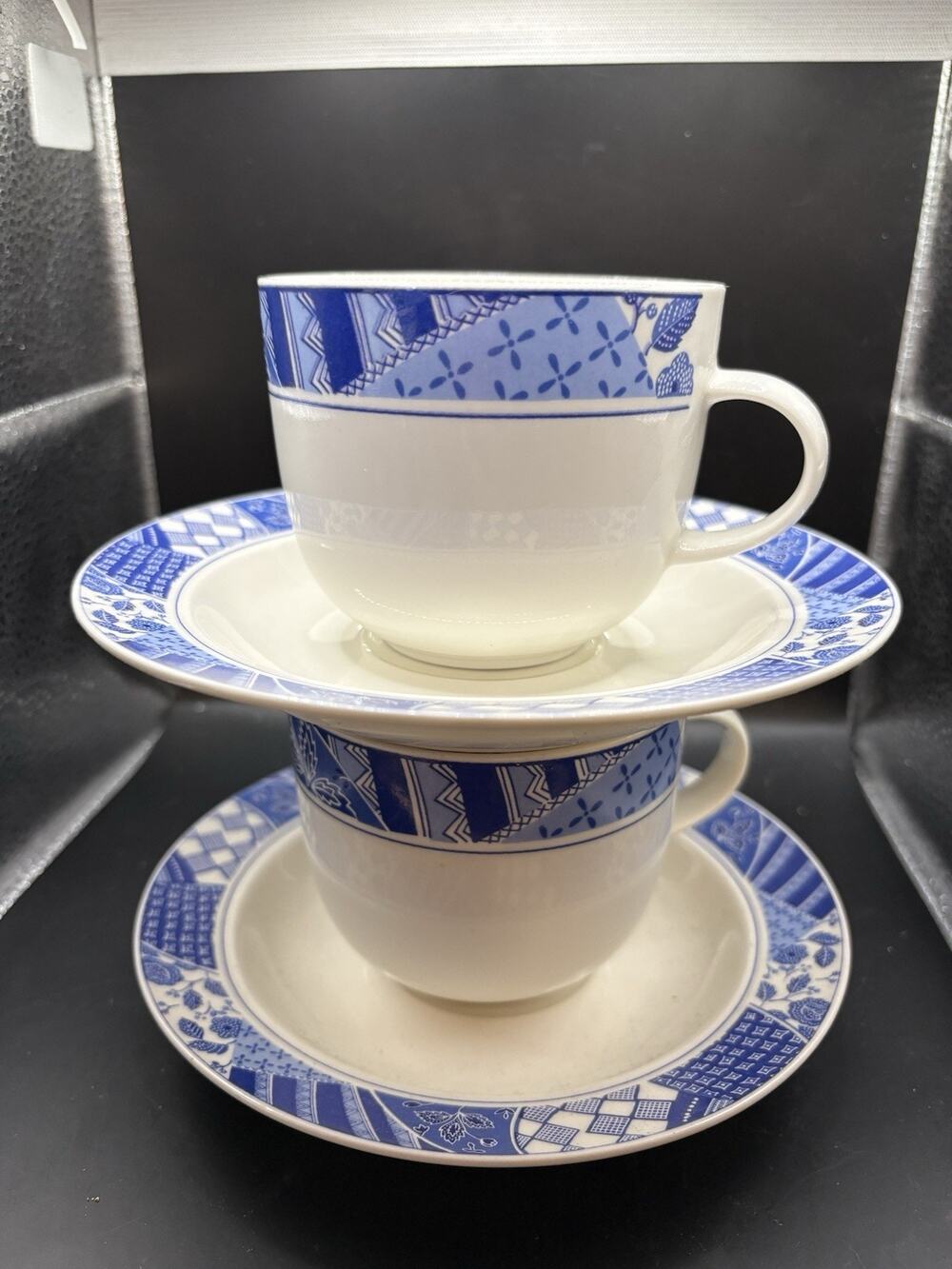 VTG 1994 Majesticware teacup/saucer set of 4 Patch of blue Sue Zipkin